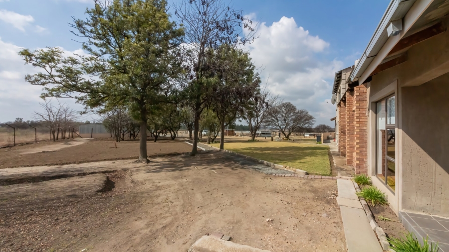 3 Bedroom Property for Sale in Kroonstad Rural Free State